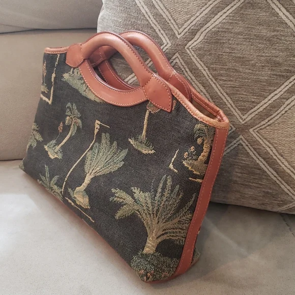 Vintage Tommy Bahama large clutch - Picture 2 of 5